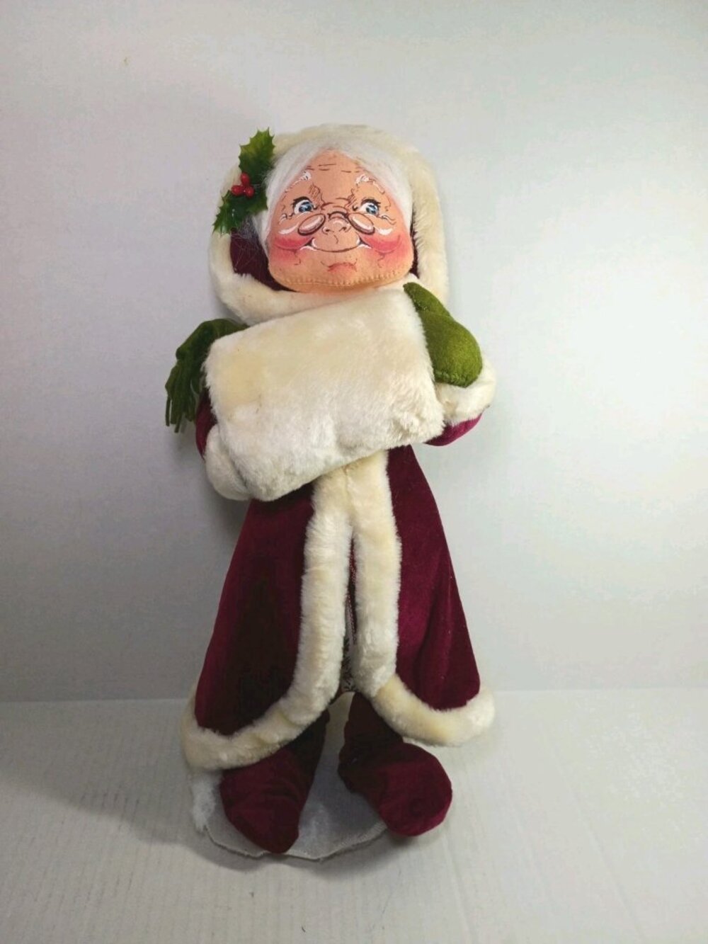 Vintage 1981 Annalee 19" Mrs. Claus Christmas Decor